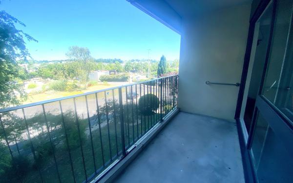 Appartement à vendre    3 pièces •  Les Mureaux