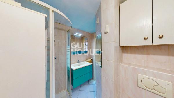 Studio Annecy 1 pièce(s) 17,72 m2 - Grand parking de copropriété