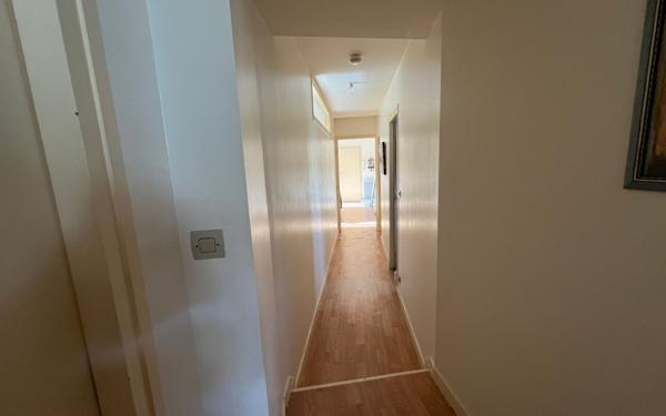 Appartement à vendre    1 pièce • 286 m2 Saint-Jean-d'Angély