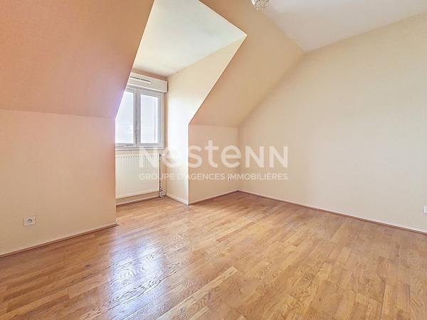 SARAN - MAISON DE 102M2 - JARDIN CLOS - 4 CHAMBRES - DPE D - TOUS COMMERCES ECOLES ET BUS A PIED