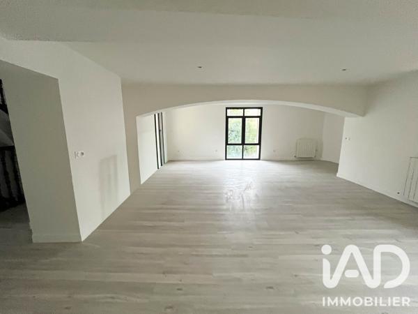 Maison à vendre 4 pièces 201 m² Mantes-la-Ville