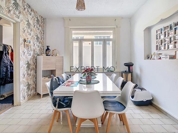 Calais (62100) Maison 3 chambres jardin et cave.