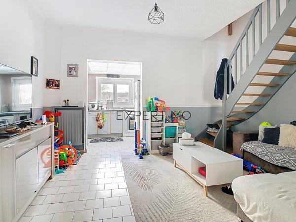 Calais (62100) Maison 3 chambres jardin et cave.