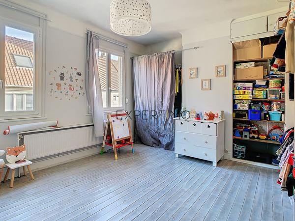 Calais (62100) Maison 3 chambres jardin et cave.