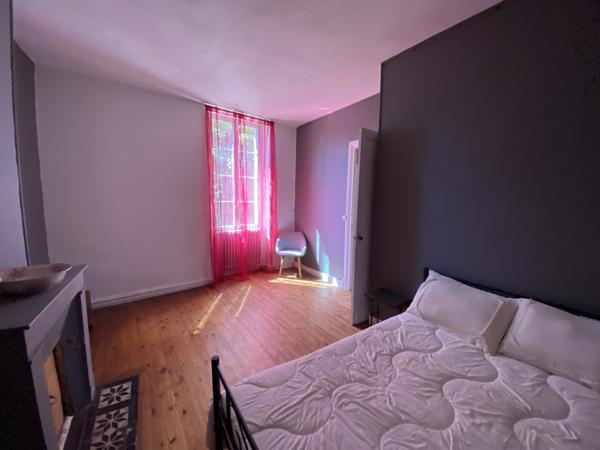Maison 7 pièce(s) 5 chambre(s) 250 m²