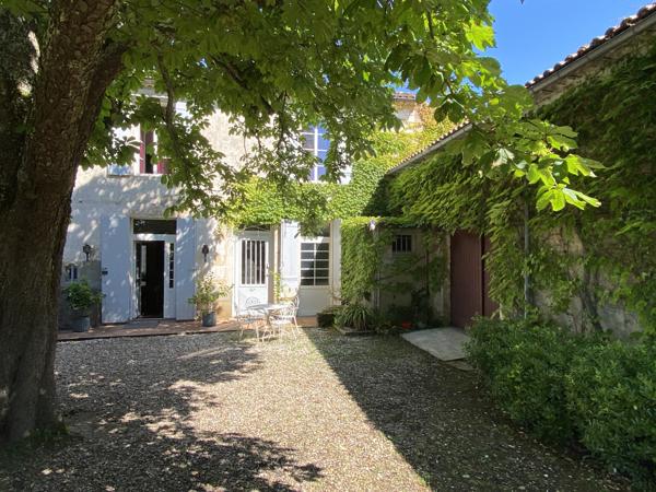 Maison 7 pièce(s) 5 chambre(s) 250 m²