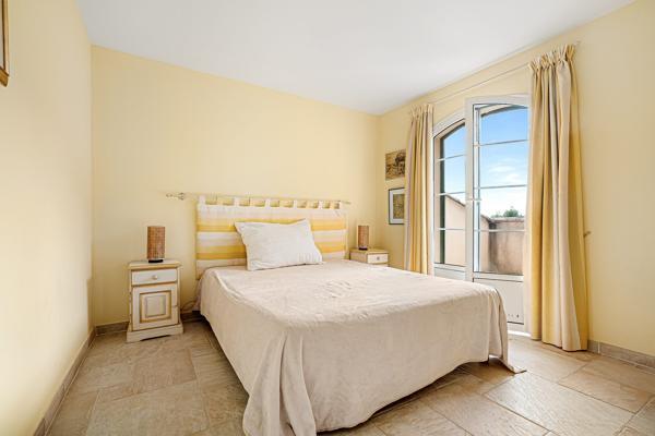 Magagnosc – Villa provençale avec piscine, vue dégagée et appartement indépendant