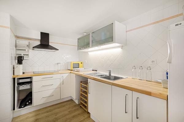 Magagnosc – Villa provençale avec piscine, vue dégagée et appartement indépendant