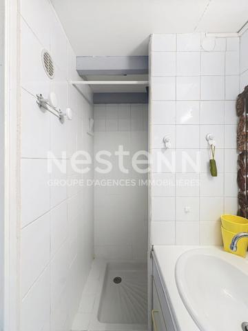 Charmante villa 2 pièces de 33.6 m² (27.28 m² loi carrez) + mezzanine, jardin et terrasse de 27 m² dans résidence avec piscine à Saint-Pierre-la-Mer