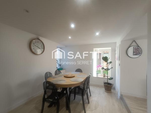 Maison mitoyenne rénovée de 95 m² au cœur de Bayeux – 3 chambres, courette et à proximité de tout !