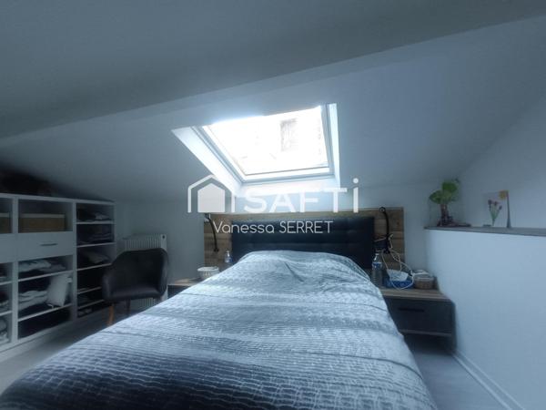 Maison mitoyenne rénovée de 95 m² au cœur de Bayeux – 3 chambres, courette et à proximité de tout !