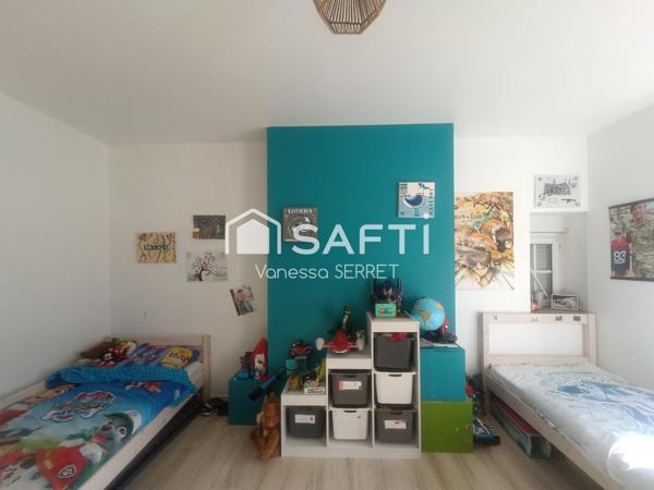 Maison mitoyenne rénovée de 95 m² au cœur de Bayeux – 3 chambres, courette et à proximité de tout !