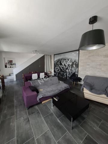 Maison ATYPIQUE à vendre, 117m2, Le Creusot, 3 chambres