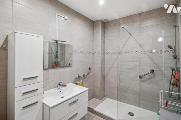 PARIS XVIIIe - Appartement 3 pièces - Secteur Grandes Carrières