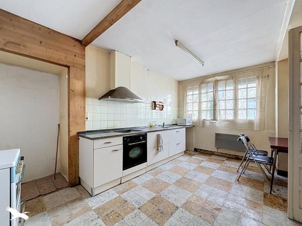 Maison 96 624 € Salies-de-Béarn 5 p 125 m² DPE F