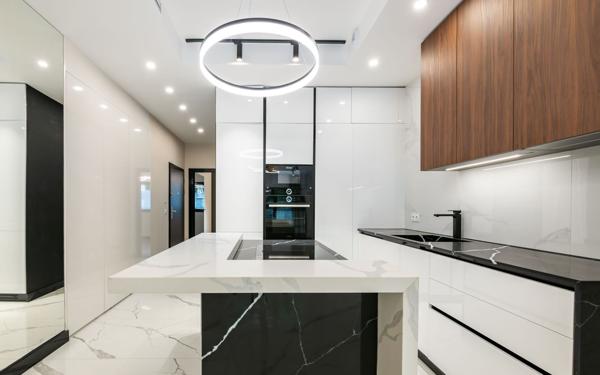 Appartement à vendre    4 pièces • 83,32 m2 Saint-Maur-des-Fossés