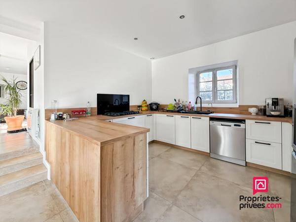 PROCHE AVALLON ANCIENNE GRANGE RENOVEE