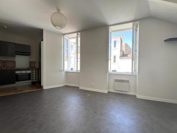 Appartement à vendre 276 120 € La Rochelle 3 p 61,2 m² DPE C