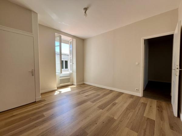 Appartement à vendre 276 120 € La Rochelle 3 p 61,2 m² DPE C