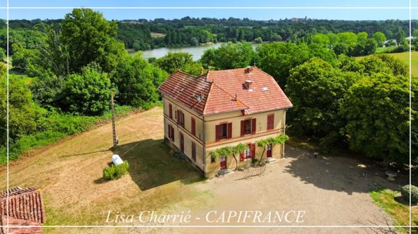 Propriete à vendre 14 pièces LE HOUGA (32) de 215 m2 habitables à rénover, sur 11949 m2 de terrain, dépendances