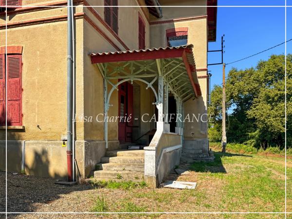 Propriete à vendre 14 pièces LE HOUGA (32) de 215 m2 habitables à rénover, sur 11949 m2 de terrain, dépendances