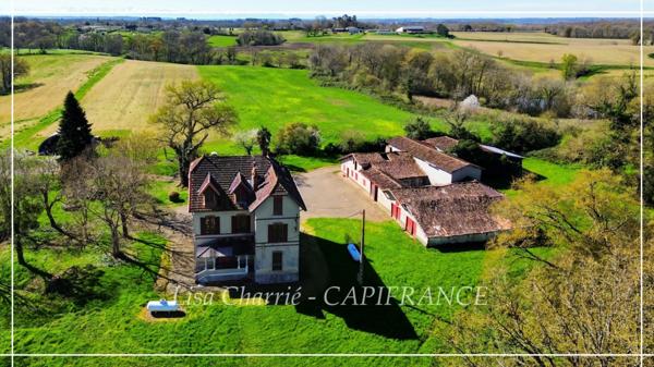 Propriete à vendre 14 pièces LE HOUGA (32) de 215 m2 habitables à rénover, sur 11949 m2 de terrain, dépendances