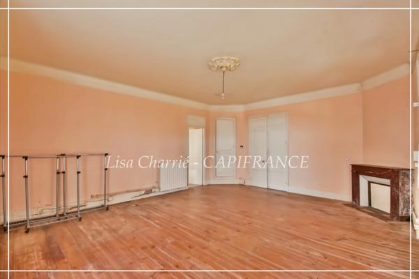 Propriete à vendre 14 pièces LE HOUGA (32) de 215 m2 habitables à rénover, sur 11949 m2 de terrain, dépendances