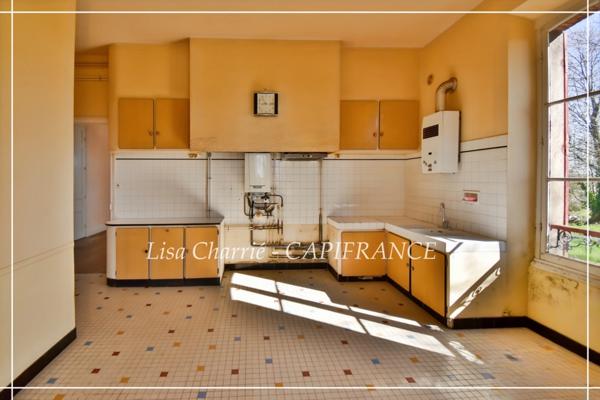 Propriete à vendre 14 pièces LE HOUGA (32) de 215 m2 habitables à rénover, sur 11949 m2 de terrain, dépendances