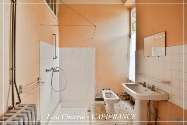 Propriete à vendre 14 pièces LE HOUGA (32) de 215 m2 habitables à rénover, sur 11949 m2 de terrain, dépendances