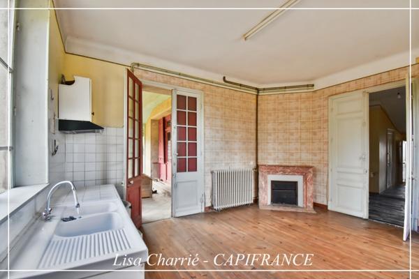 Propriete à vendre 14 pièces LE HOUGA (32) de 215 m2 habitables à rénover, sur 11949 m2 de terrain, dépendances