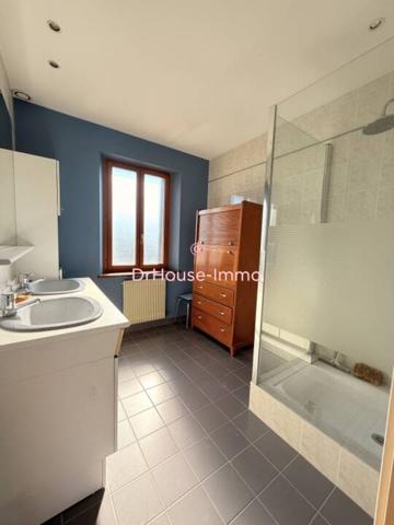 Maison à vendre 9 pièces de 214 m²