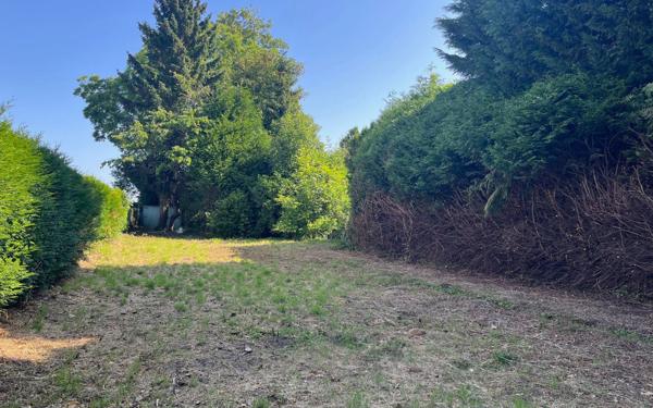 Terrain à vendre    La Neuville-en-Hez