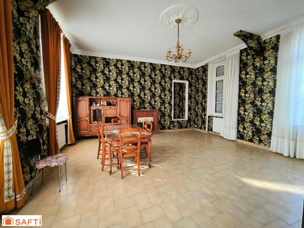 ANCIENNE ECOLE PLUS UN HANGAR DE 277M² PLUS DEPENDANCE