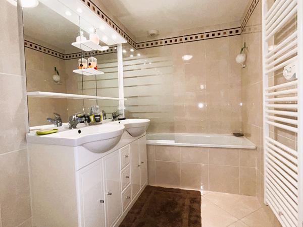 Appartement Sainte-Cécile 3 pièces, 2 chambres, garage - 63.47m²