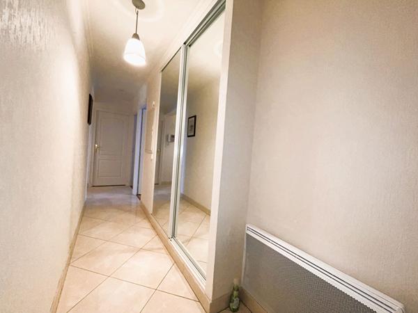 Appartement Sainte-Cécile 3 pièces, 2 chambres, garage - 63.47m²