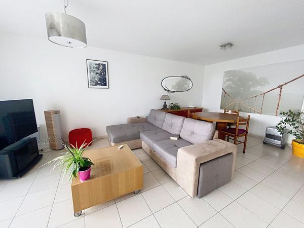 Appartement T3 de 67 m², avec terrasse et stationnement couvert