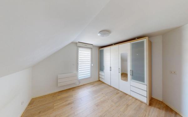 Maison à louer    5 pièces • 121 m2 Offemont