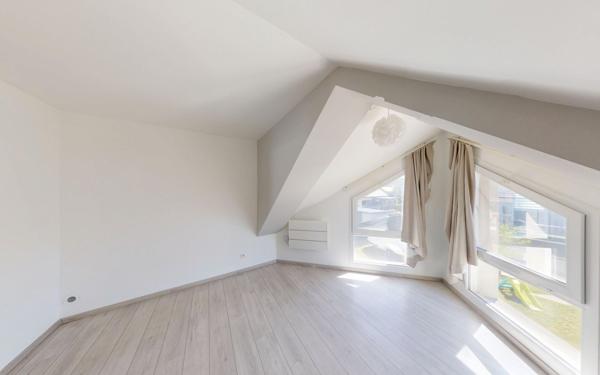 Maison à louer    5 pièces • 121 m2 Offemont