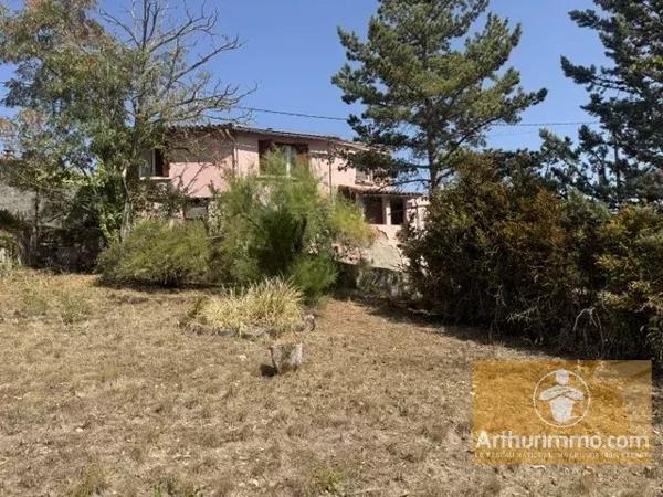 Vente                                                      Terrain
                        
                                         1342 m2                     à Millau