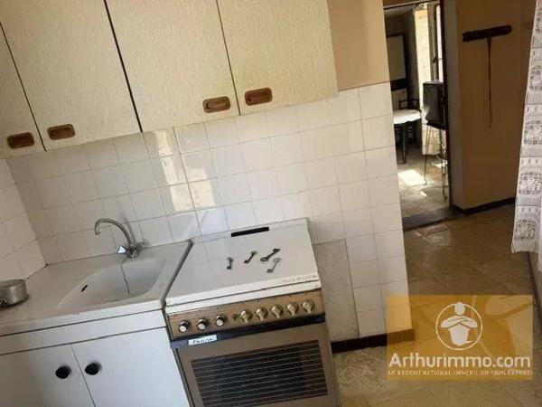 Vente                                                      Terrain
                        
                                         1342 m2                     à Millau