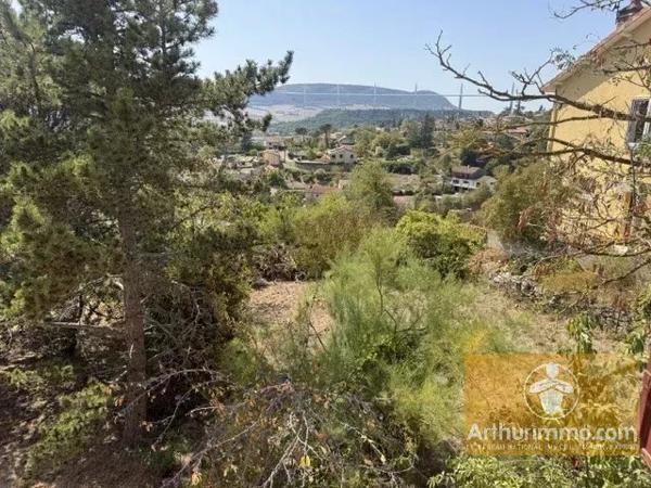 Vente                                                      Terrain
                        
                                         1342 m2                     à Millau