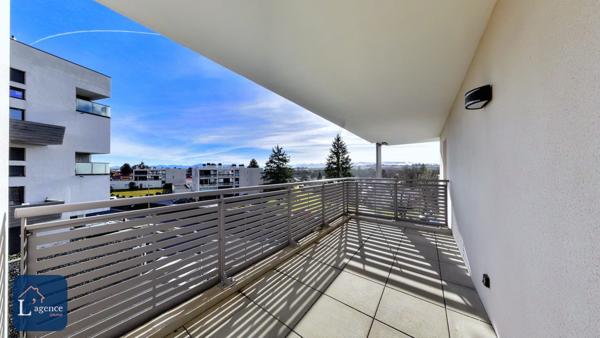 Appartement T2 garage double parking balcon vue Alpes et Mont Blanc Saint-Genis-Pouilly 01630