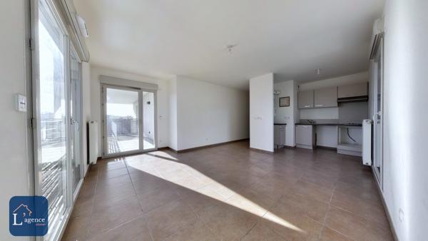 Appartement T2 garage double parking balcon vue Alpes et Mont Blanc Saint-Genis-Pouilly 01630