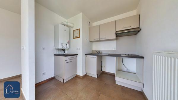 Appartement T2 garage double parking balcon vue Alpes et Mont Blanc Saint-Genis-Pouilly 01630