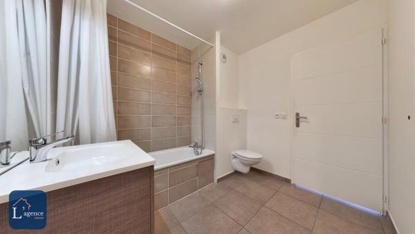 Appartement T2 garage double parking balcon vue Alpes et Mont Blanc Saint-Genis-Pouilly 01630