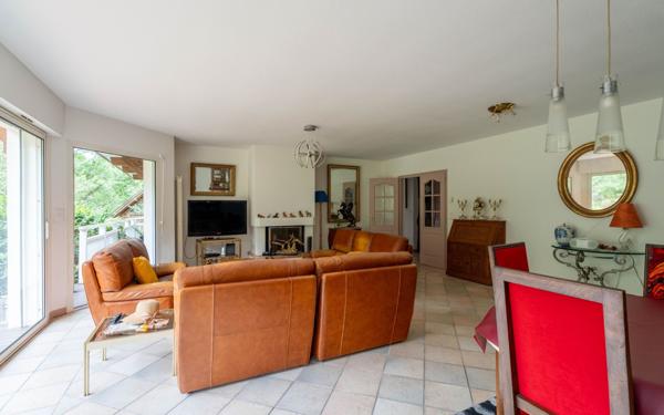 Maison à vendre    6 pièces •  Biscarrosse