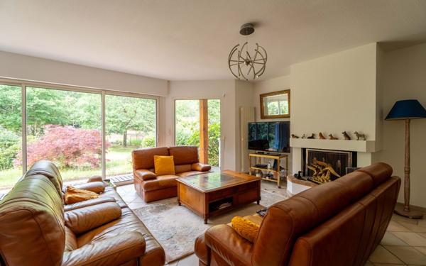 Maison à vendre    6 pièces •  Biscarrosse