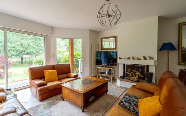 Maison à vendre    6 pièces •  Biscarrosse