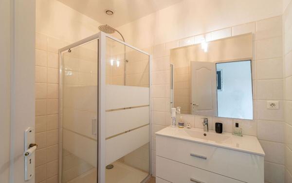 Maison à vendre    6 pièces •  Biscarrosse