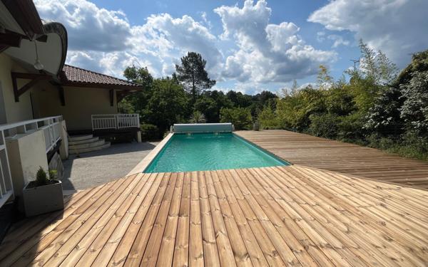 Maison à vendre    6 pièces •  Biscarrosse